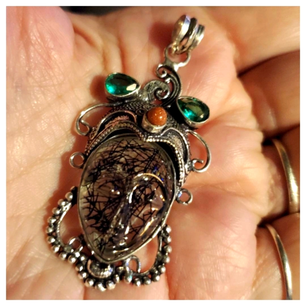 💥NEW💥Carved Rutilated Quartz Goddess pendant